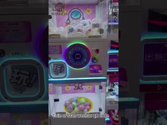 Spielzeugkran mit Münzbetrieb